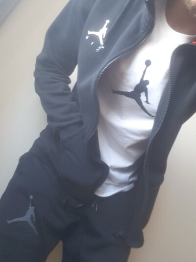 leroilion111 from stripchat