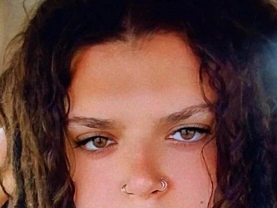 anayaandroman from stripchat