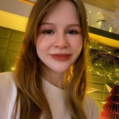 esmebellas on StripChat