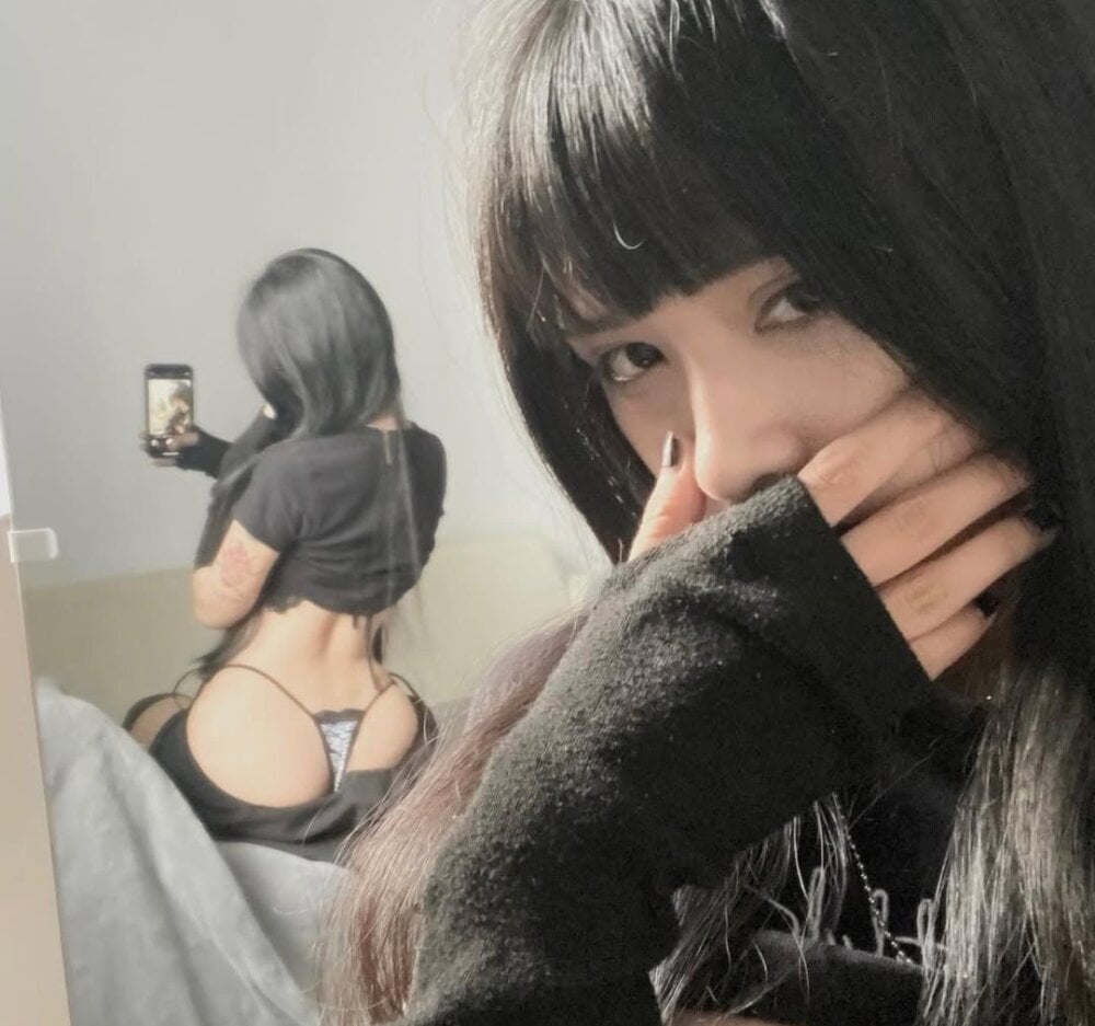 kitten-2001-yoyo from stripchat