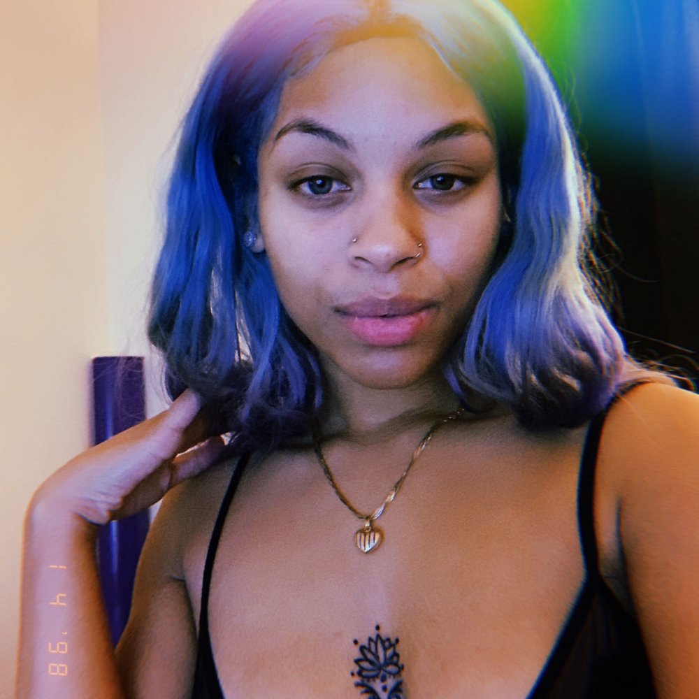Babydoll2122's Offline Chat Room