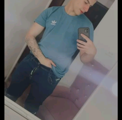 Simookeler Male Rimming Live Webcam Striptease
