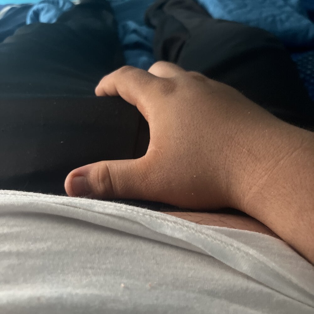 papiramiro from stripchat