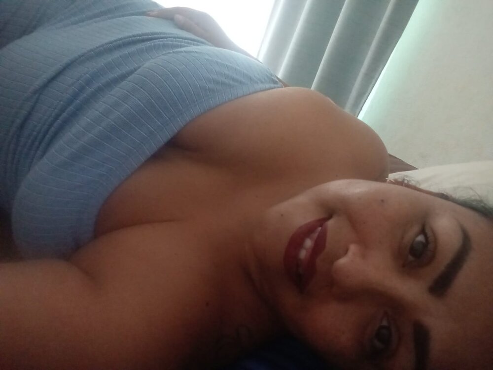 Leslyrosa profile