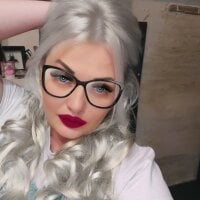 BulgariLoverx's Offline Chat Room