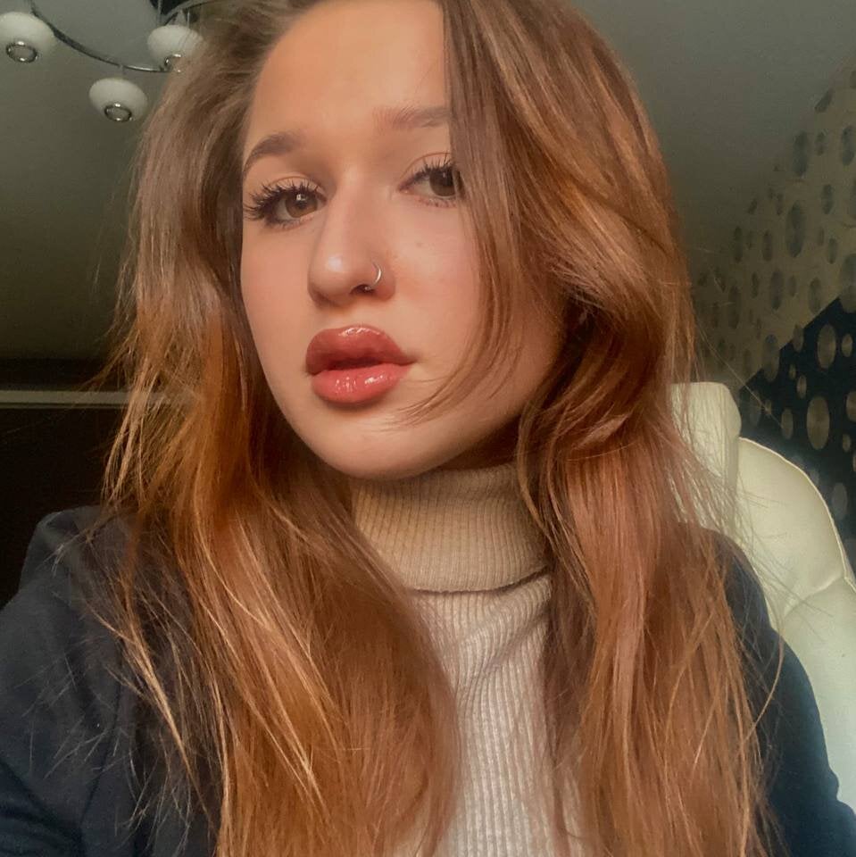 Camgirl is actually offline