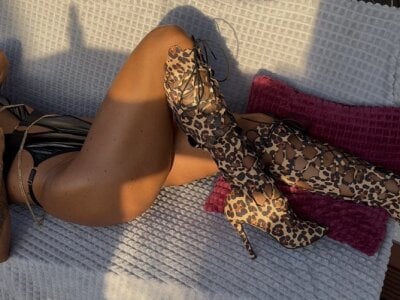 Hotmilfhamburg1 - interactive toys mature