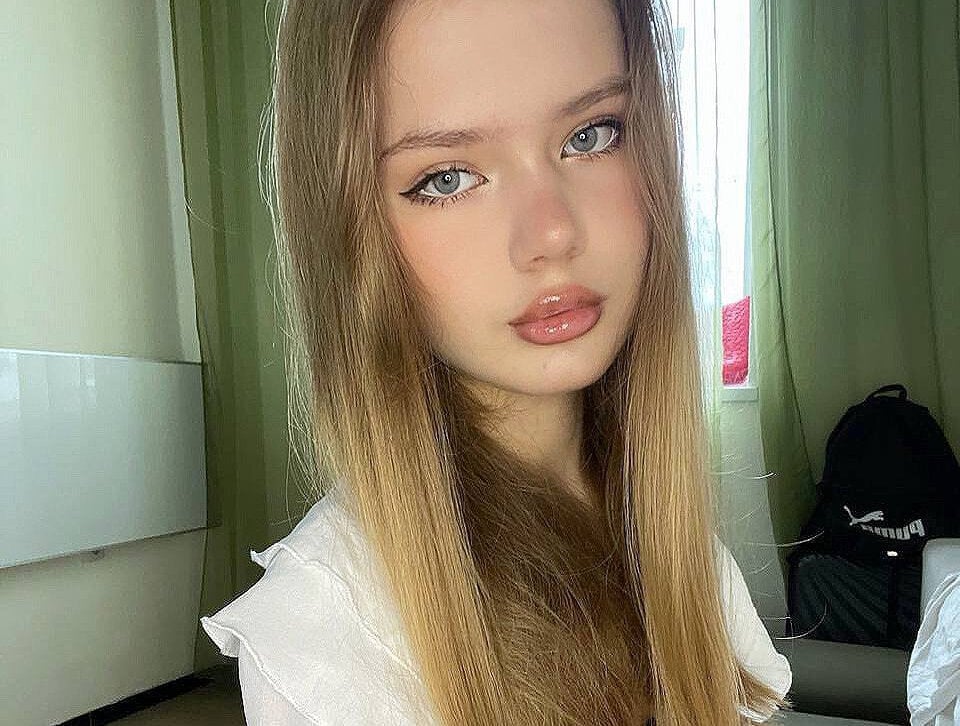 sweetlolly3 from stripchat