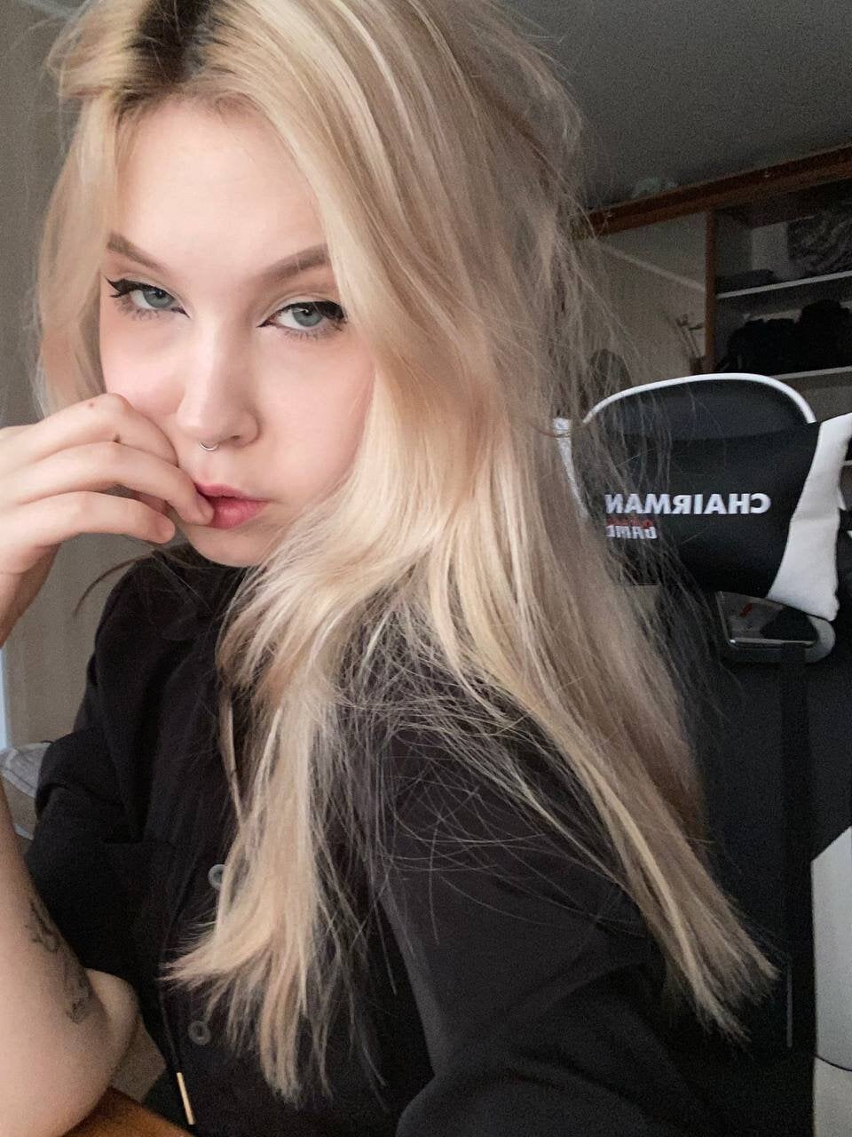 Kristen_BabyX