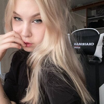 kristen_babyx from stripchat