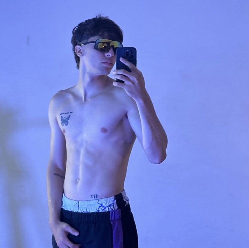 dybala_siiu from stripchat