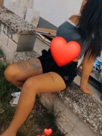 MonicaPssy's Offline XXX Chat