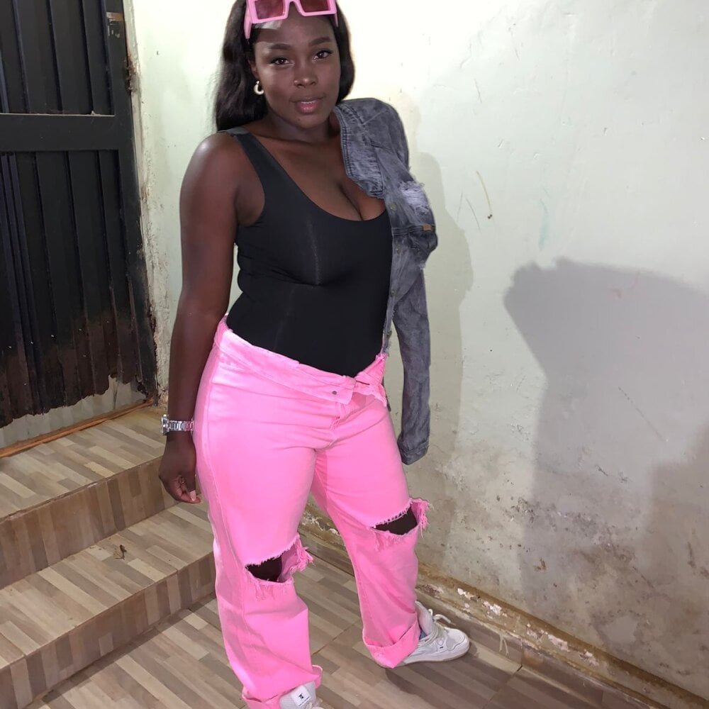 sweetebony_01 profile