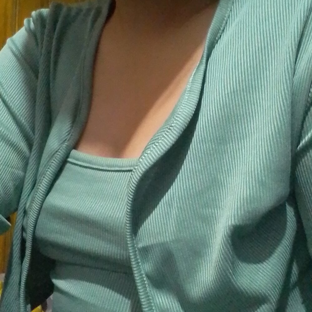 sexlivecamsites.com zahra_2k1 livesex profile in asian cams