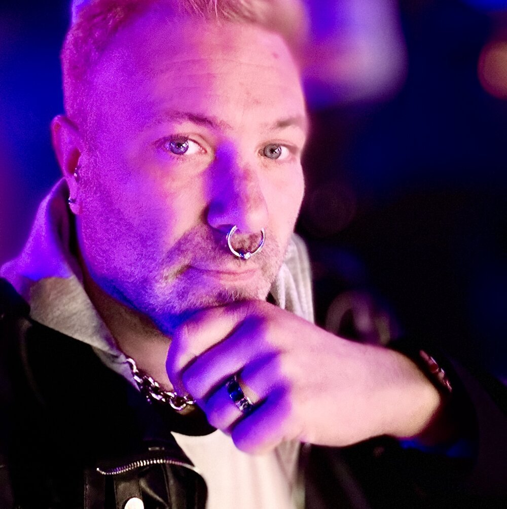 Blueboyherb's Offline XXX Chat