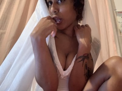 FemdomFae - Stripchat Girl 