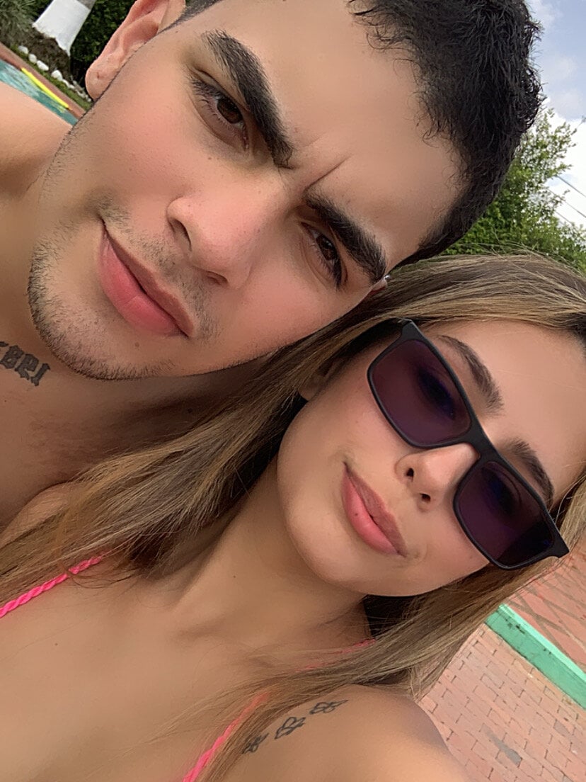 Sharlotte_Davin's Offline XXX Chat