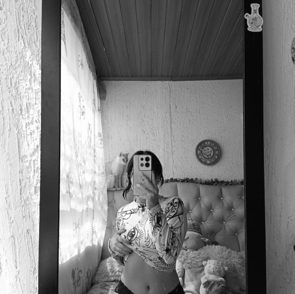 Valen_pink profile