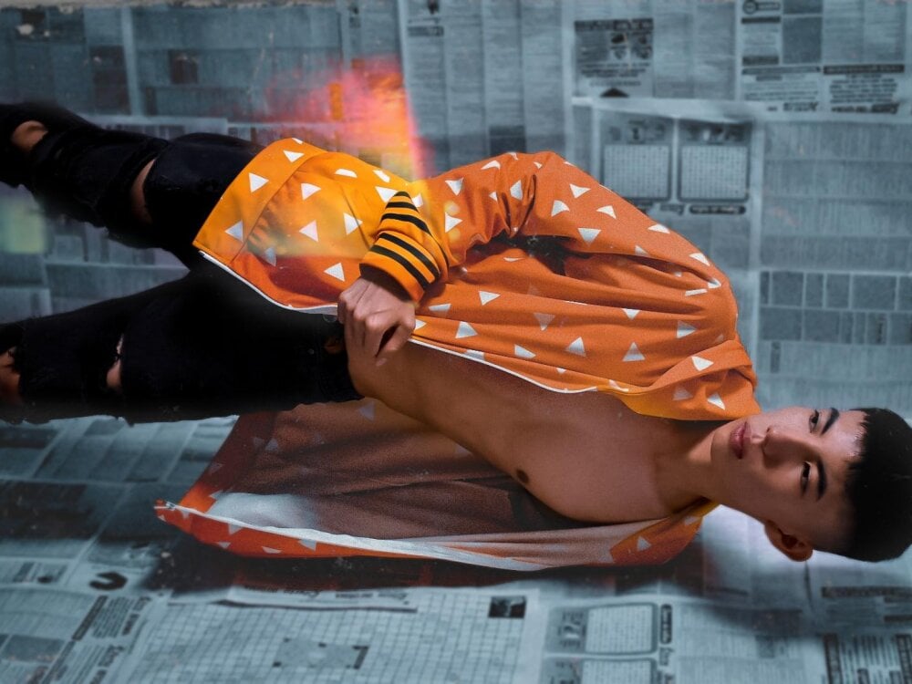 Live sex webcam photo for Levii_Ackermann #290000799