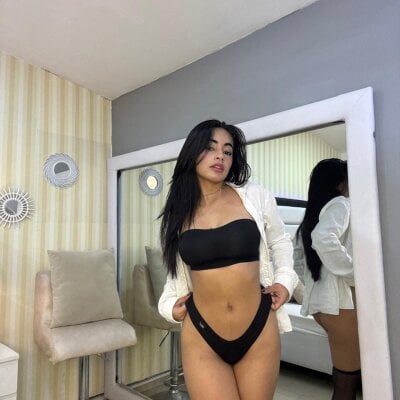 silkSigh149 on StripChat