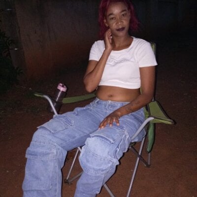 cherrygirlxx on StripChat