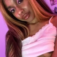 peachyer0tica's Offline Chat Room