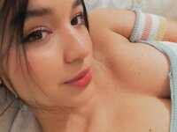 Susan_19_'s Offline XXX Chat