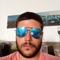 skatrip's webcam live show