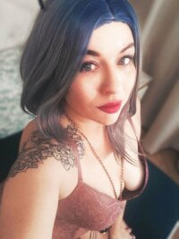 NikaSummers' Offline XXX Chat