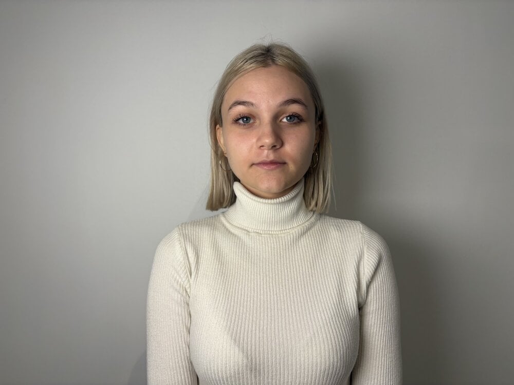 sexcam3d.net KelleDomin livesex profile in caucasian cams