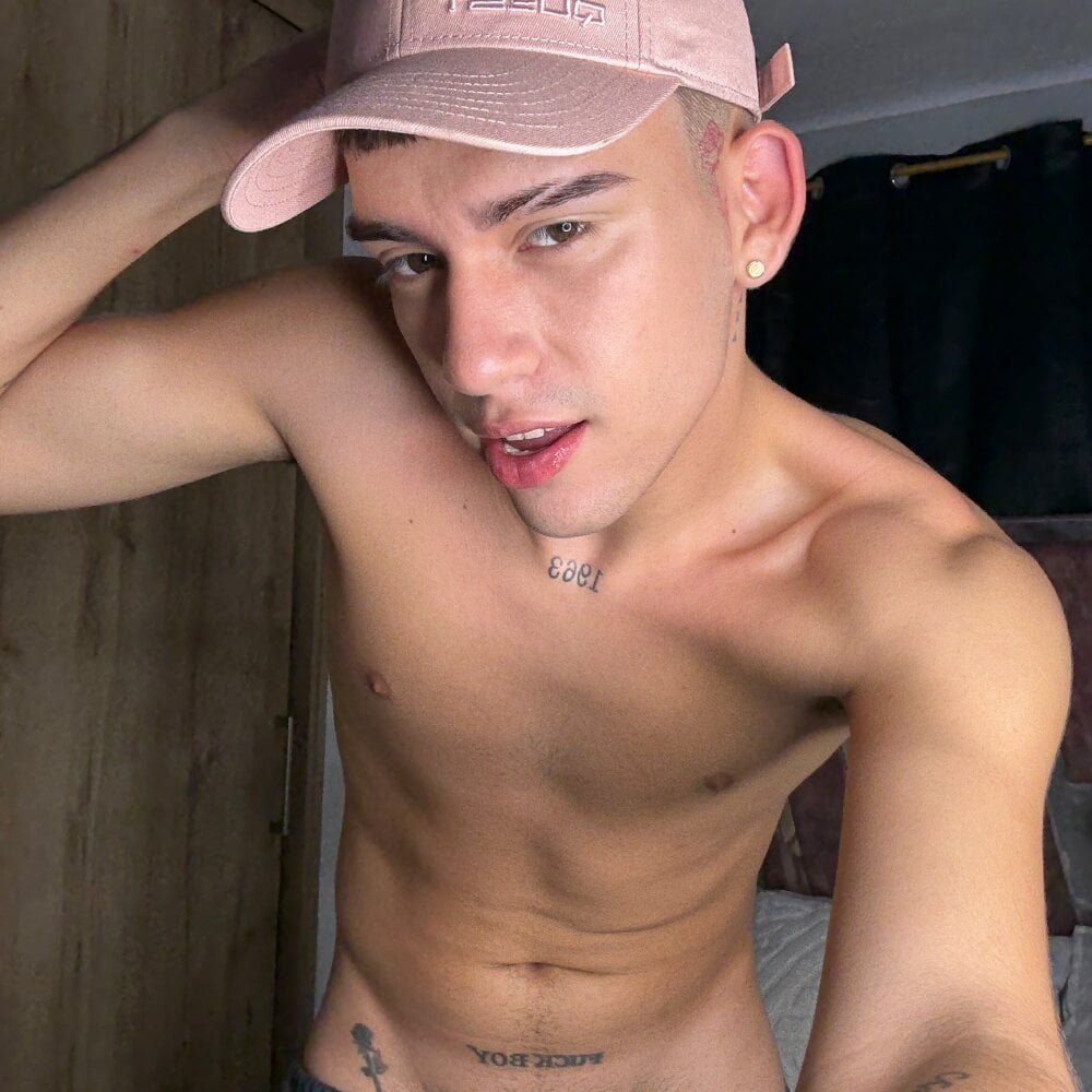 Stickramirezzc 离线XXX聊天