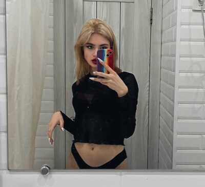 MistyHall - Stripchat Girl 