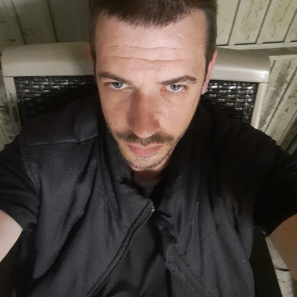 paerchen2023 Offline XXX-Chat