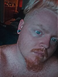 gamingginger's Offline Chat Room