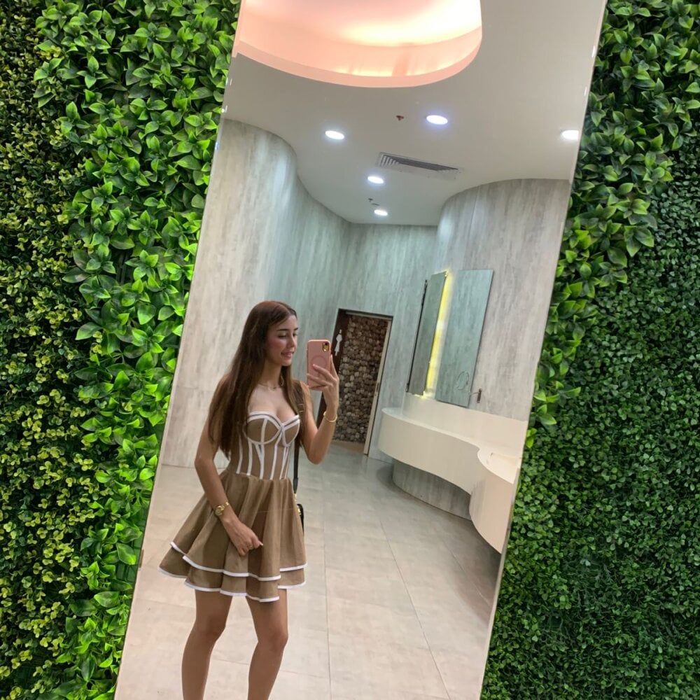 sweetgirls_ggh from stripchat