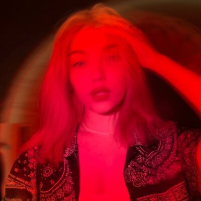 AliceFielld 🌙 adult chat