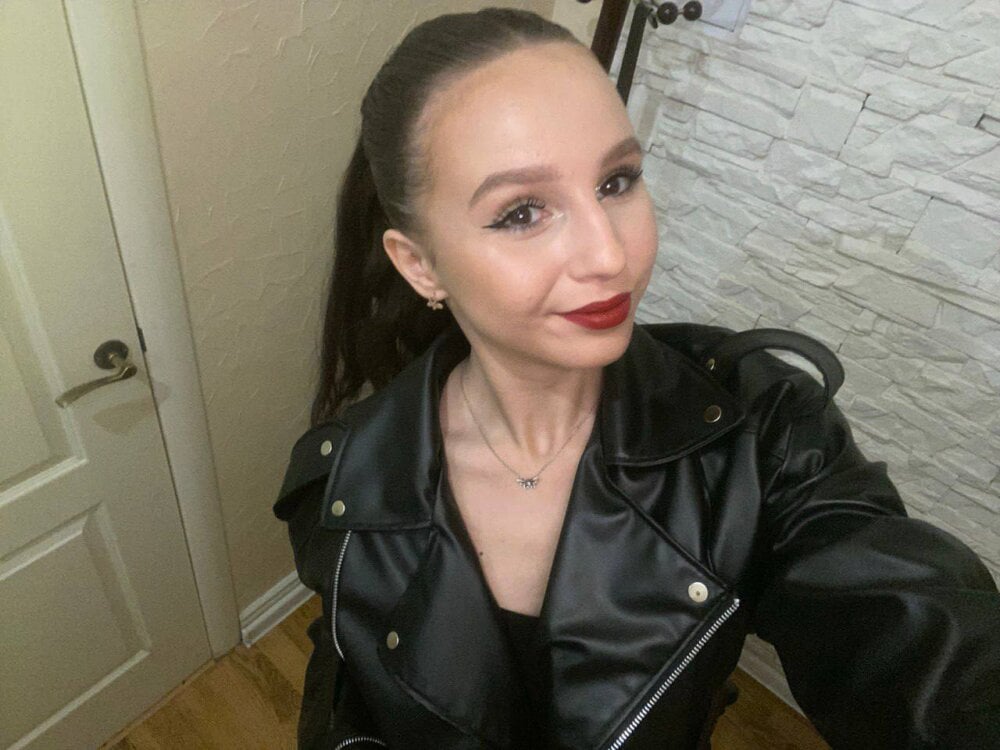 siennaluni webcam livesex profile in caucasian cams