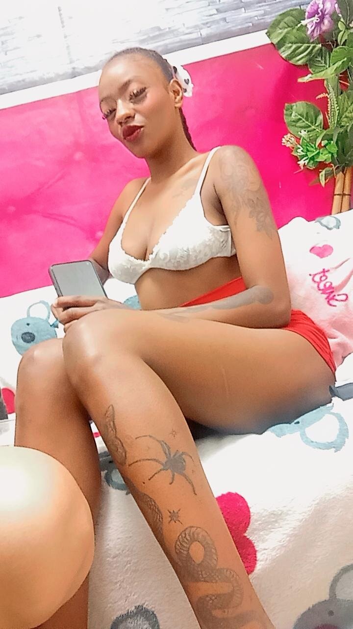 ShantallHott