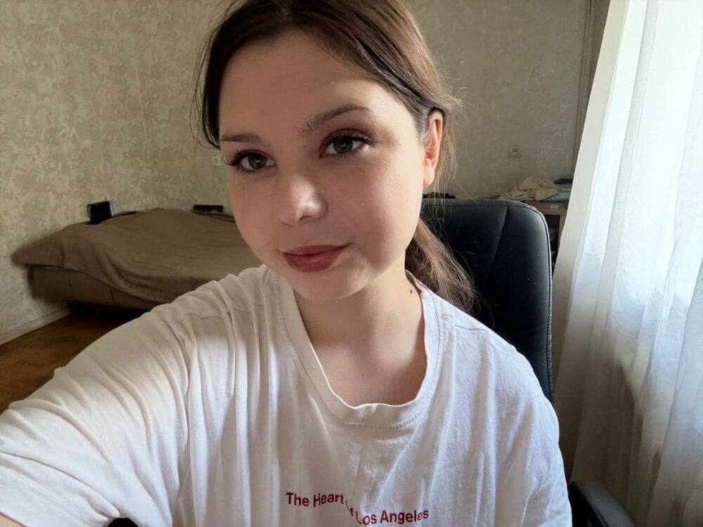 Cam girl Purekittyshy
