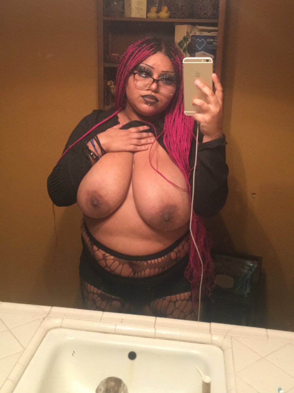 sleekcams.com nsfweiner livesex profile in private-in-your-deep-thoughs cams