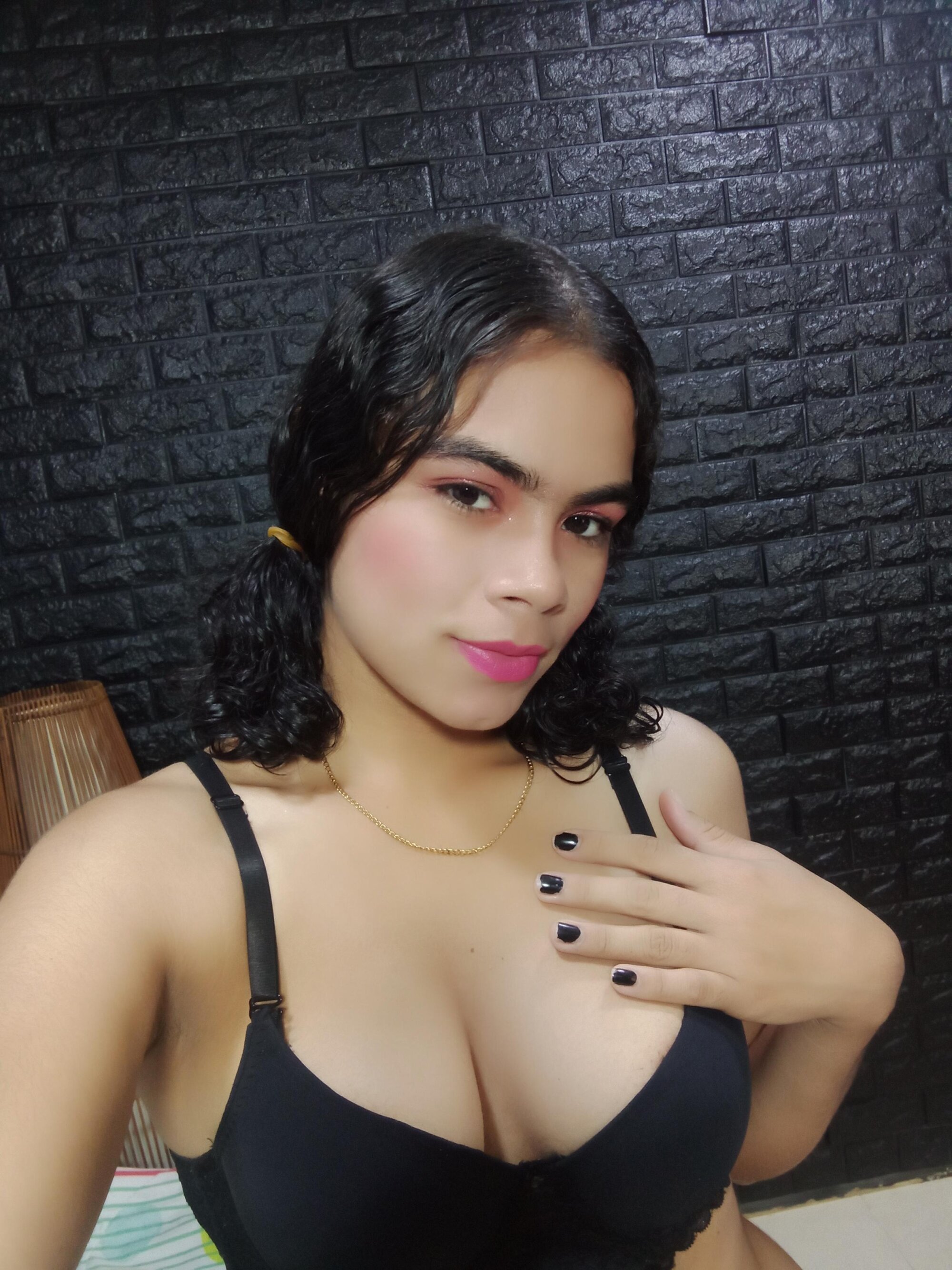emily_loza
