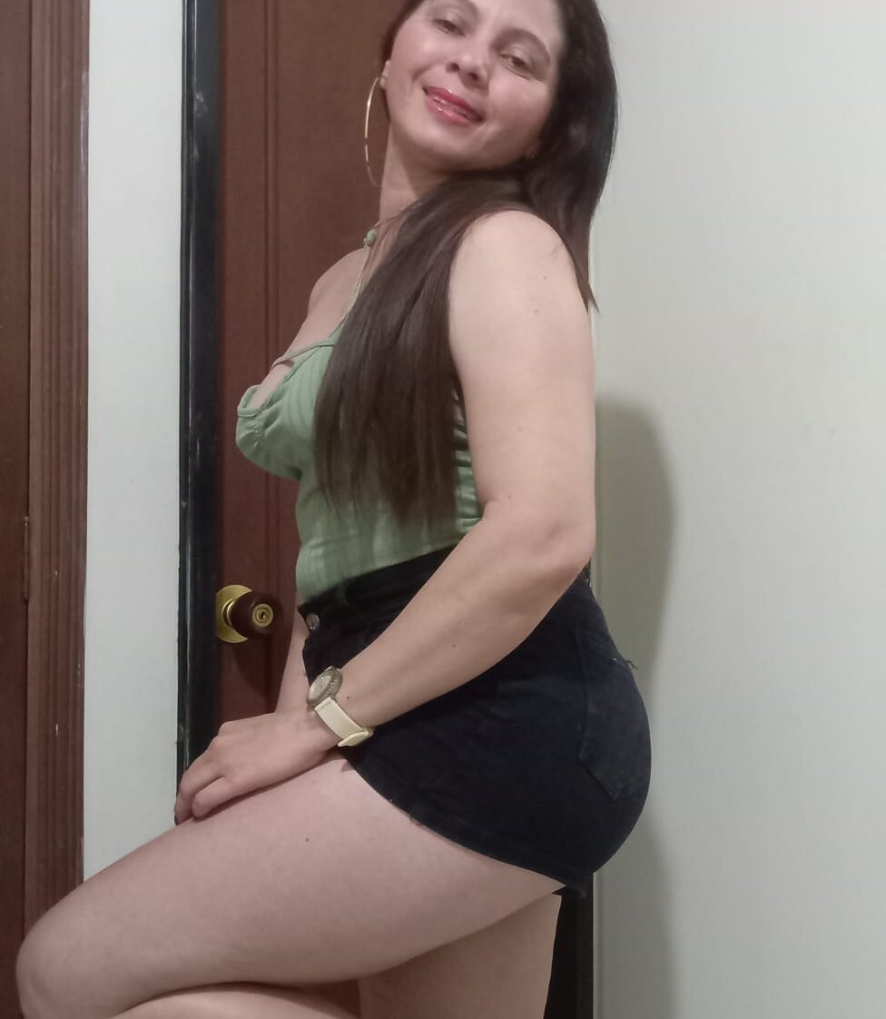 samantha_17_'s chat room