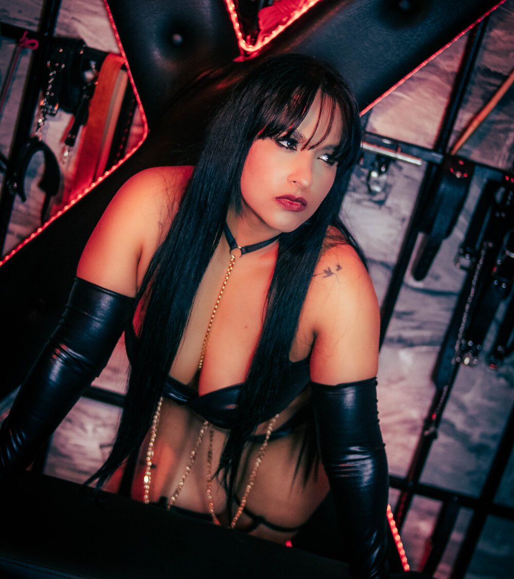 Deboras_bdsm profile