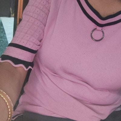elivecams.com Mahak-04 livesex profile in ethnicityindian cams