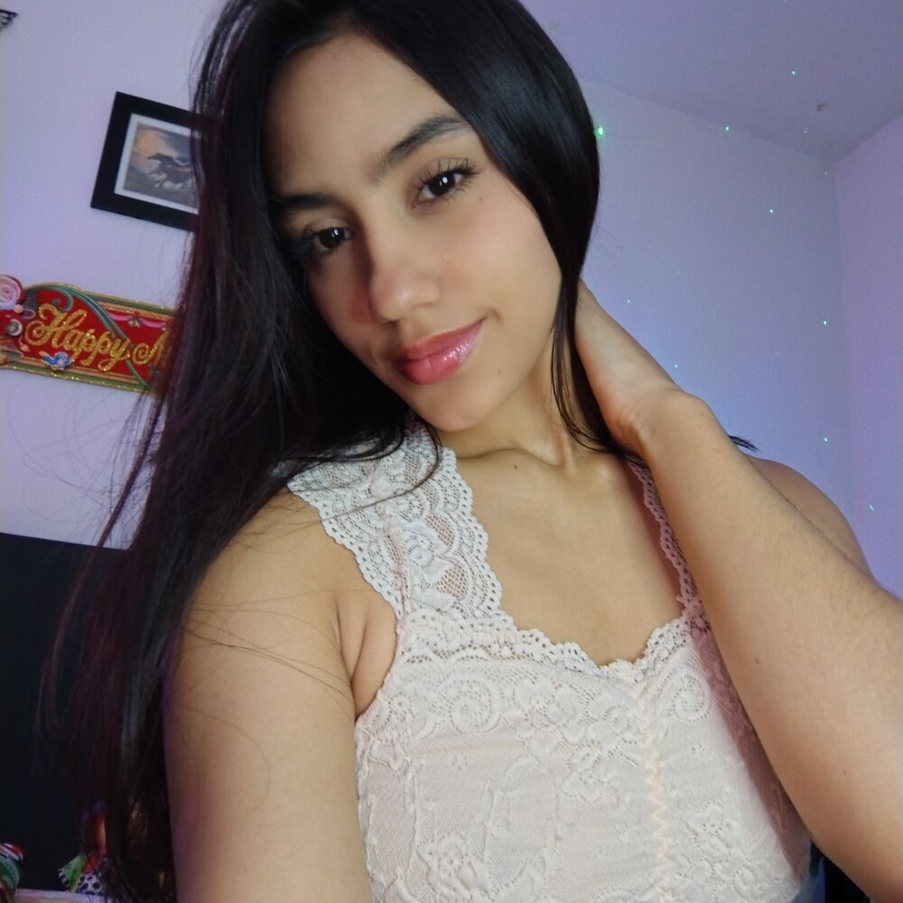 Live sex webcam photo for pleasure_and_fantasy #290375637