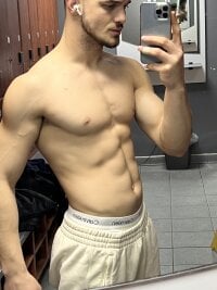 Lucasray20: απευθείας συνομιλία ΧΧΧ