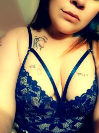SinisterLust's Offline Chat Room