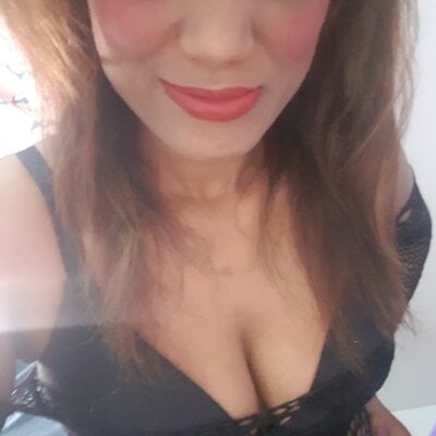 Indianpleasure300 - striptease milfs