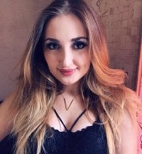 Claysi_si Adlı Modelin Çevrimdışı Sohbet Odası