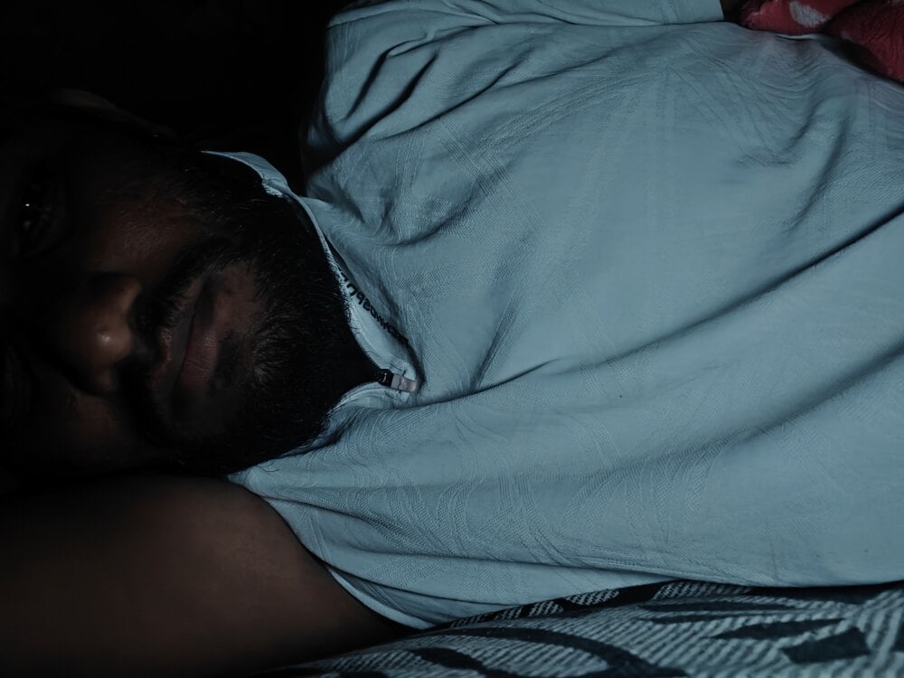 karthikilluri's Offline XXX Chat